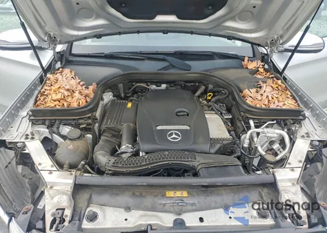 2018 Mercedes-Benz Glc 300 4Matic z USA, uszkodzony, nr VIN WDC0G4KB4JV068236